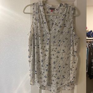 Vince Camuto 🌸 blouse
